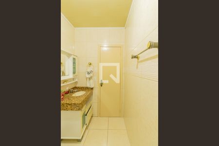 Casa à venda com 140m², 3 quartos e 2 vagasBanheiro 