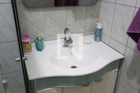 Casa à venda com 120m², 3 quartos e 2 vagasBanheiro 