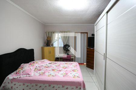 Casa à venda com 120m², 3 quartos e 2 vagasSuíte 