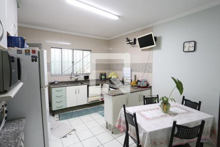 Casa à venda com 120m², 3 quartos e 2 vagasCozinha