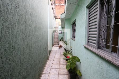Casa à venda com 120m², 3 quartos e 2 vagasCorredor