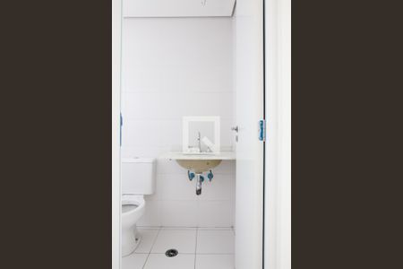 Apartamento à venda com 104m², 2 quartos e 2 vagas Apartamento à venda com 104m², 2 quartos e 2 vagasBanheiro da Suite