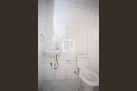 Casa para alugar com 33m², 1 quarto e sem vagaBanheiro