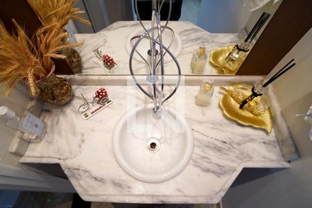 Casa de condomínio para alugar com 300m², 3 quartos e 4 vagasLavabo