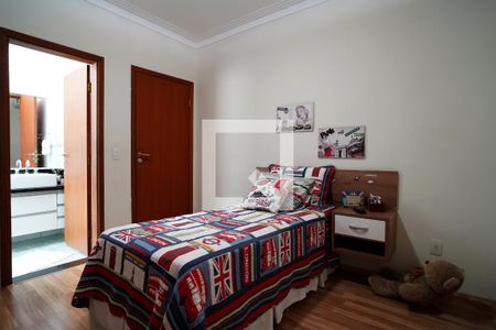 Casa de condomínio para alugar com 300m², 3 quartos e 4 vagasSuíte 3
