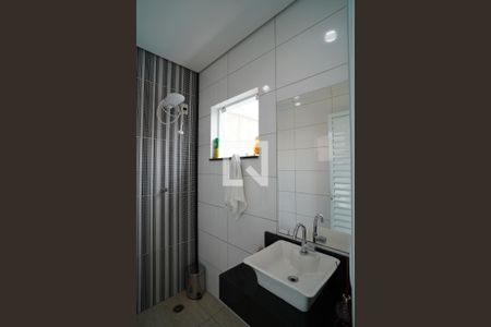 Casa de condomínio para alugar com 300m², 3 quartos e 4 vagasBanheiro