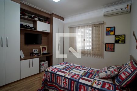 Casa de condomínio para alugar com 300m², 3 quartos e 4 vagasSuíte 2