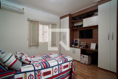 Casa de condomínio para alugar com 300m², 3 quartos e 4 vagasSuíte 3