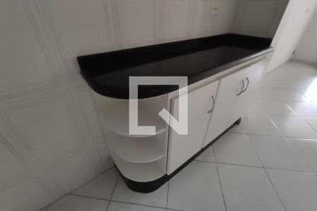 Casa à venda com 280m², 4 quartos e 3 vagas Casa à venda com 280m², 4 quartos e 3 vagasCozinha