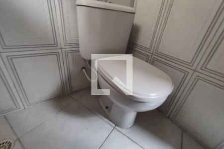 Casa à venda com 280m², 4 quartos e 3 vagas Casa à venda com 280m², 4 quartos e 3 vagasBanheiro de Serviço