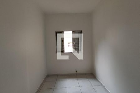 Casa à venda com 280m², 4 quartos e 3 vagas Casa à venda com 280m², 4 quartos e 3 vagasQuarto 4
