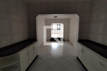 Casa à venda com 280m², 4 quartos e 3 vagas Casa à venda com 280m², 4 quartos e 3 vagasCozinha