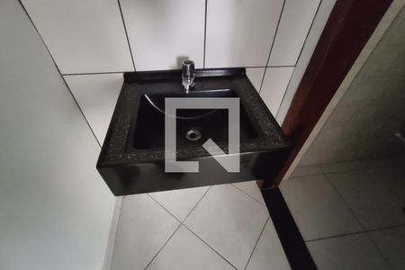 Casa à venda com 280m², 4 quartos e 3 vagas Casa à venda com 280m², 4 quartos e 3 vagasBanheiro Social