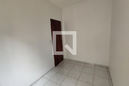 Casa à venda com 280m², 4 quartos e 3 vagas Casa à venda com 280m², 4 quartos e 3 vagasQuarto 4