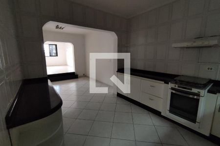 Casa à venda com 280m², 4 quartos e 3 vagas Casa à venda com 280m², 4 quartos e 3 vagasCozinha