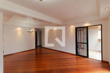 Apartamento para alugar com 160m², 4 quartos e 2 vagasSalas