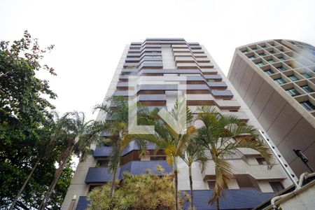 Apartamento para alugar com 160m², 4 quartos e 2 vagasFachada