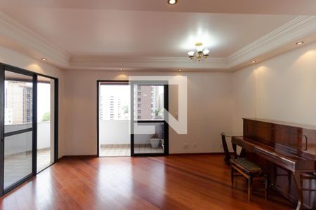 Apartamento para alugar com 160m², 4 quartos e 2 vagasSalas