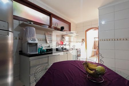 Casa para alugar com 220m², 3 quartos e 2 vagasCozinha