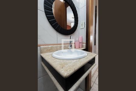 Casa para alugar com 220m², 3 quartos e 2 vagasLavabo