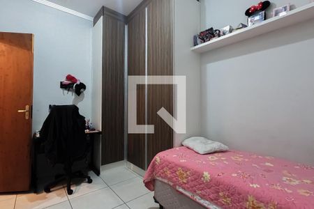 Casa para alugar com 220m², 3 quartos e 2 vagasQuarto 2