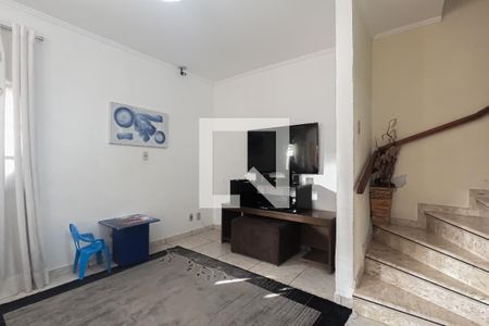 Sala de casa para alugar com 3 quartos, 220m² em Vila Rosália, Guarulhos