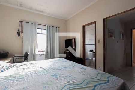 Casa para alugar com 220m², 3 quartos e 2 vagasSuíte