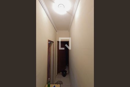 Casa para alugar com 220m², 3 quartos e 2 vagasCorredor