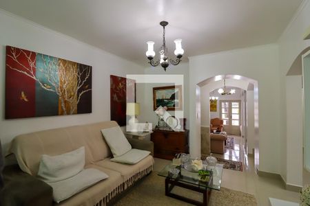 Casa à venda com 330m², 4 quartos e 4 vagas Casa à venda com 330m², 4 quartos e 4 vagasSala 3