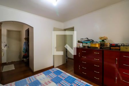 Casa à venda com 330m², 4 quartos e 4 vagas Casa à venda com 330m², 4 quartos e 4 vagasSuíte 1