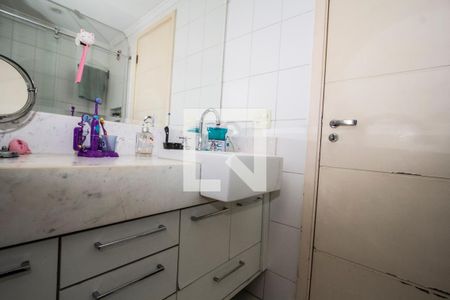 Apartamento à venda com 173m², 3 quartos e 3 vagasBanheiro da Suíte