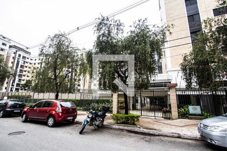 Apartamento à venda com 173m², 3 quartos e 3 vagasFachada e portaria