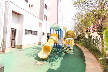 Apartamento para alugar com 124m², 3 quartos e 2 vagasÁrea Comum - Playground