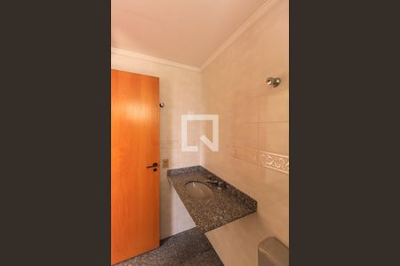 Apartamento para alugar com 124m², 3 quartos e 2 vagasBanheiro do Quarto 1