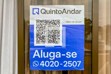 Apartamento à venda com 195m², 4 quartos e 3 vagas Apartamento à venda com 195m², 4 quartos e 3 vagasPlaca Instalada na Varanda