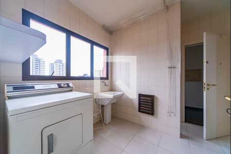 Apartamento à venda com 195m², 4 quartos e 3 vagas Apartamento à venda com 195m², 4 quartos e 3 vagasÁrea de Serviço