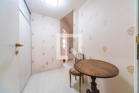 Apartamento à venda com 195m², 4 quartos e 3 vagas Apartamento à venda com 195m², 4 quartos e 3 vagasQuarto 1