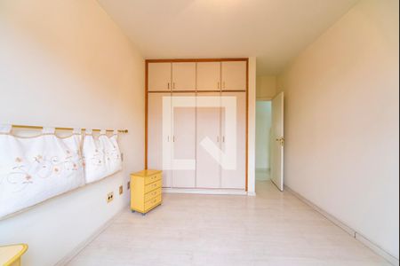 Apartamento à venda com 195m², 4 quartos e 3 vagas Apartamento à venda com 195m², 4 quartos e 3 vagasQuarto 3