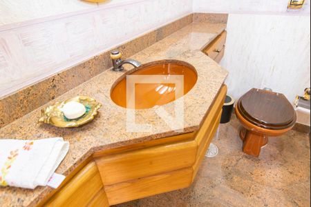 Apartamento à venda com 195m², 4 quartos e 3 vagas Apartamento à venda com 195m², 4 quartos e 3 vagasPia