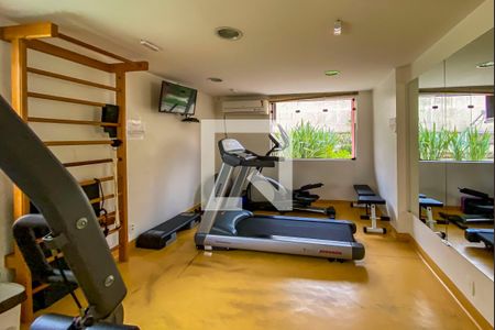 Apartamento à venda com 195m², 4 quartos e 3 vagas Apartamento à venda com 195m², 4 quartos e 3 vagasÁrea comum - Academia