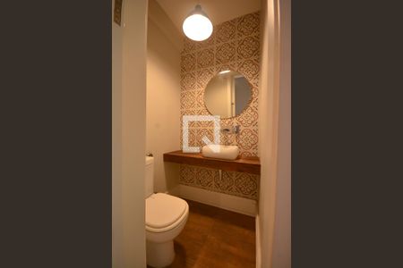Lavabo de apartamento para alugar com 3 quartos, 109m² em Humaitá, Rio de Janeiro