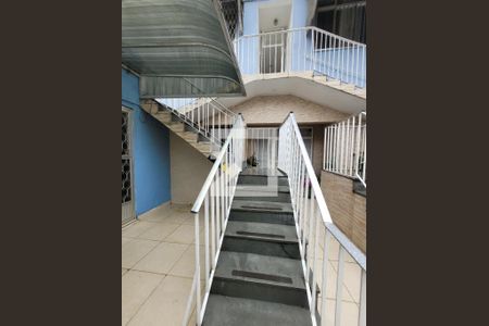 Apartamento à venda com 200m², 3 quartos e 1 vaga Apartamento à venda com 200m², 3 quartos e 1 vagaEscada
