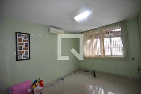 Apartamento à venda com 200m², 3 quartos e 1 vagaQuarto 2