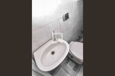Lavabo de casa para alugar com 3 quartos, 100m² em Cidade Centenário, São Paulo
