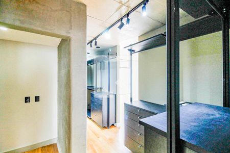 Apartamento para alugar com 97m², 2 quartos e 2 vagas Apartamento para alugar com 97m², 2 quartos e 2 vagasCloset Suíte 1