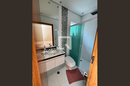 Casa à venda com 3 quartos, 220m² em Vila Mangalot, São Paulo