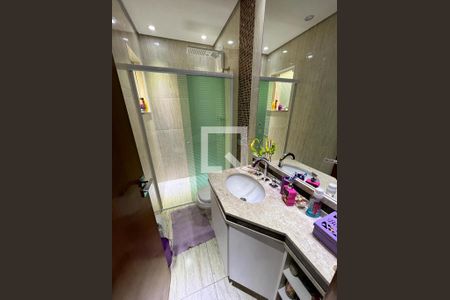 Casa à venda com 3 quartos, 220m² em Vila Mangalot, São Paulo