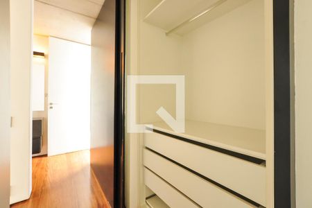 Apartamento para alugar com 115m², 1 quarto e 1 vagaÁrea de Serviço