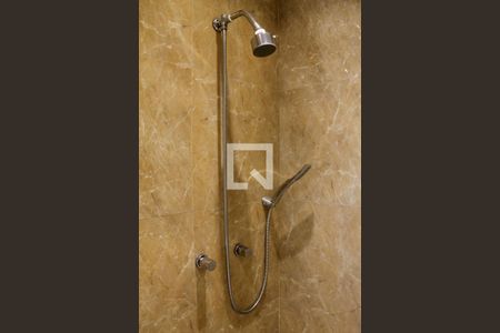 Apartamento à venda com 125m², 3 quartos e 6 vagasBanheiro da Suíte 1