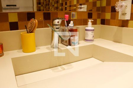 Apartamento à venda com 125m², 3 quartos e 6 vagasBanheiro da Suíte 1